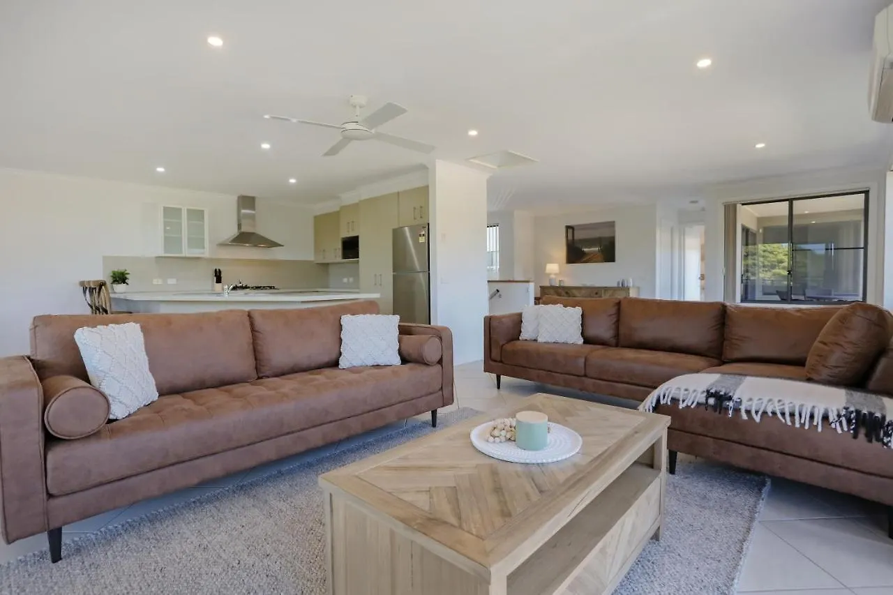 Tura Beach House Apartment