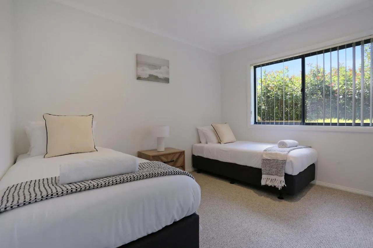 Apartment Tura Beach House